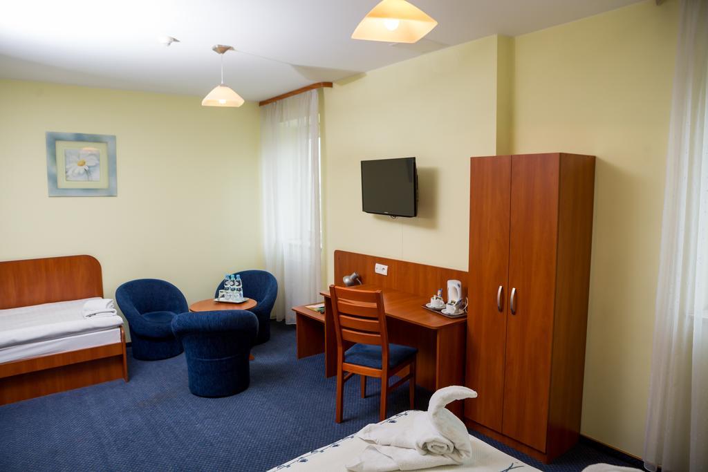 Hotel Classic ジェシュフ 部屋 写真